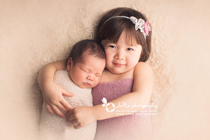 Vancouver Newborn Photography - Two siblling