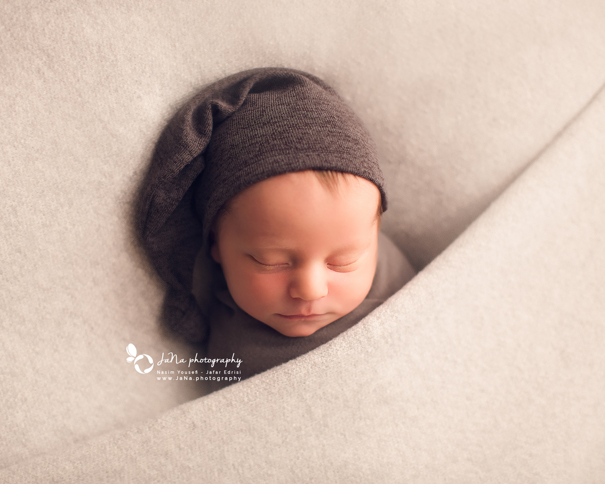 Newborn photography Burnaby