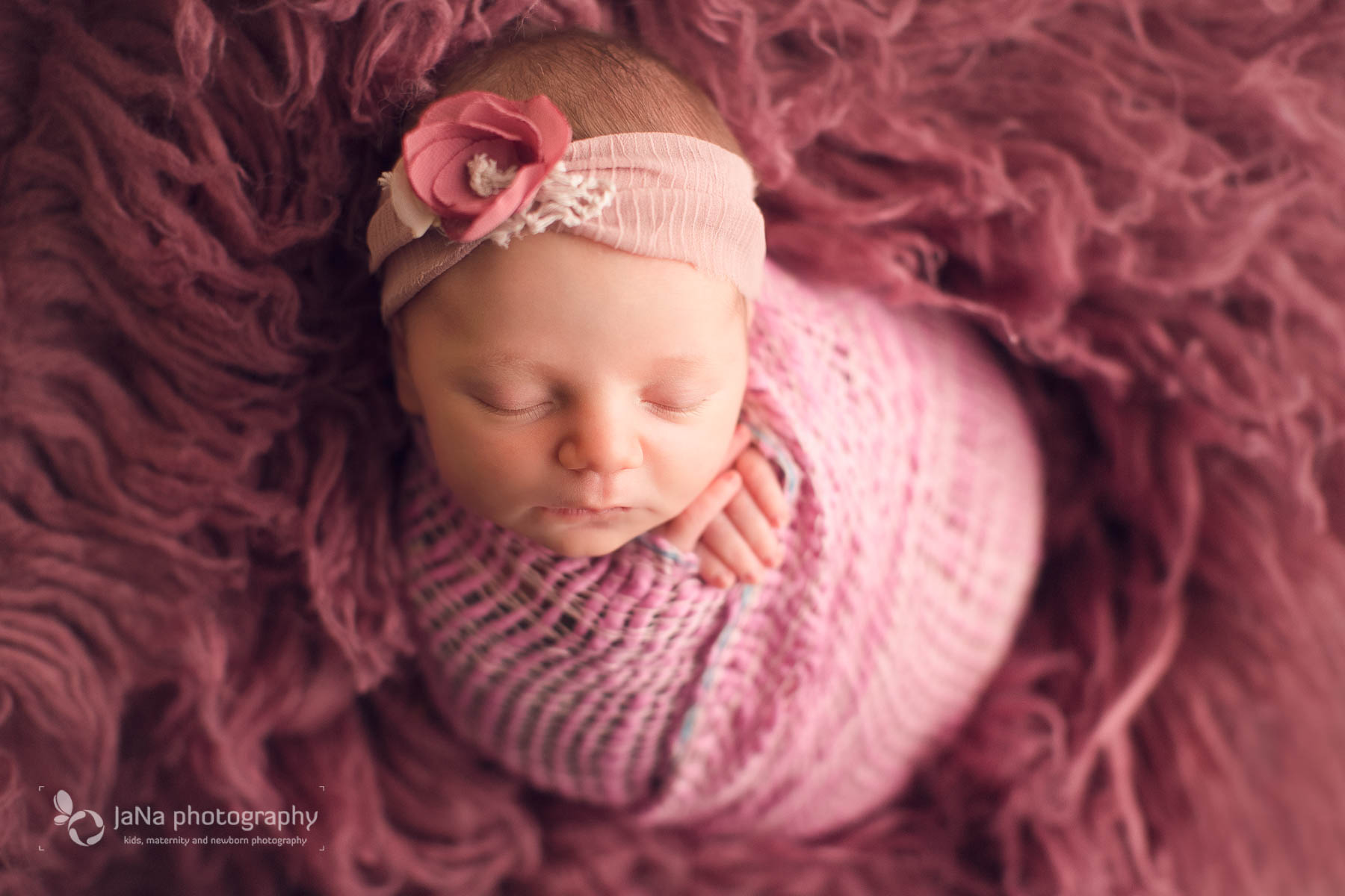 vancouver newborn photography Magnolia