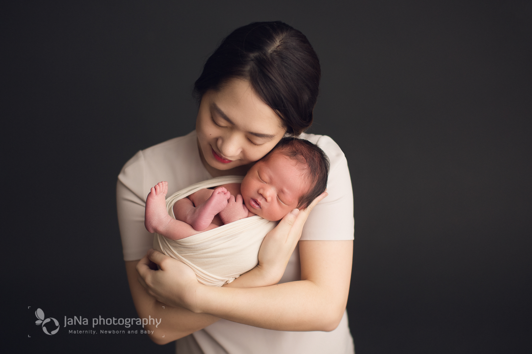 newborn photography - momy 