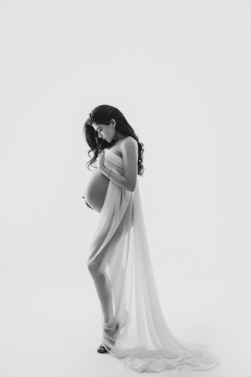 fine art maternity fashion photography black and white