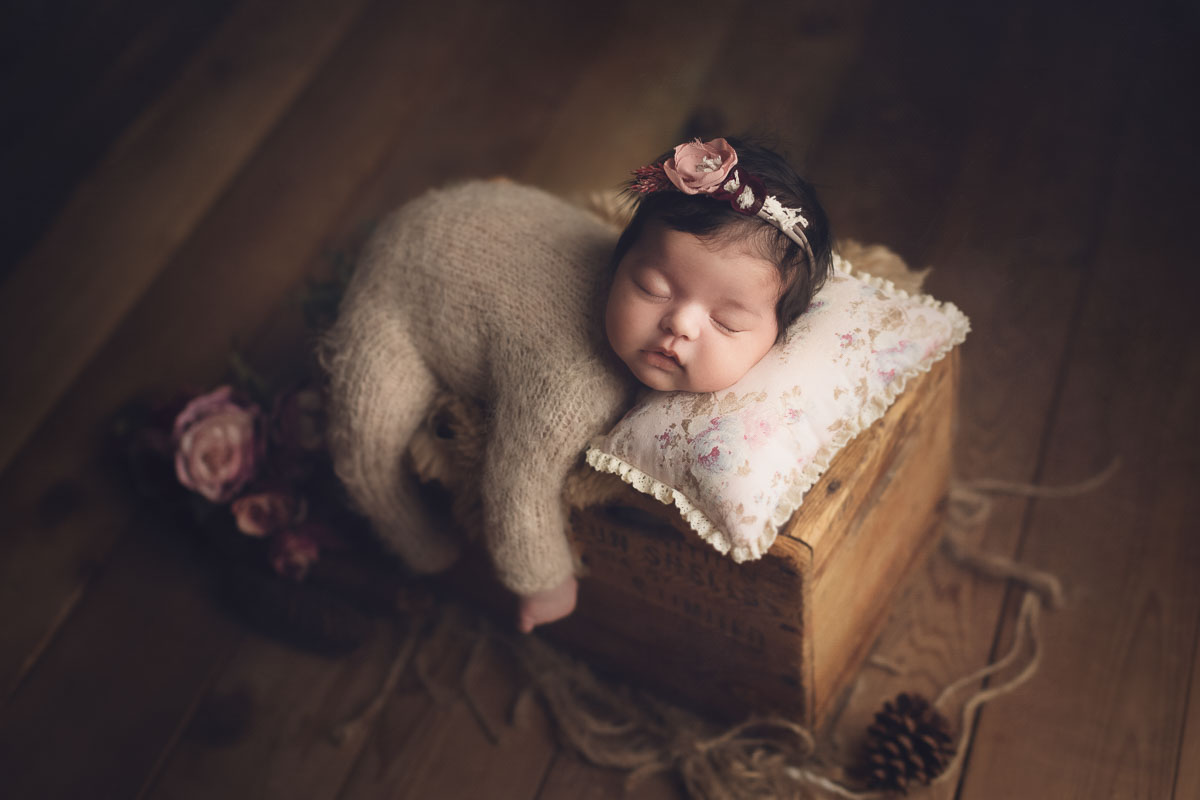 5 Props That I Use In Every Newborn photography Session